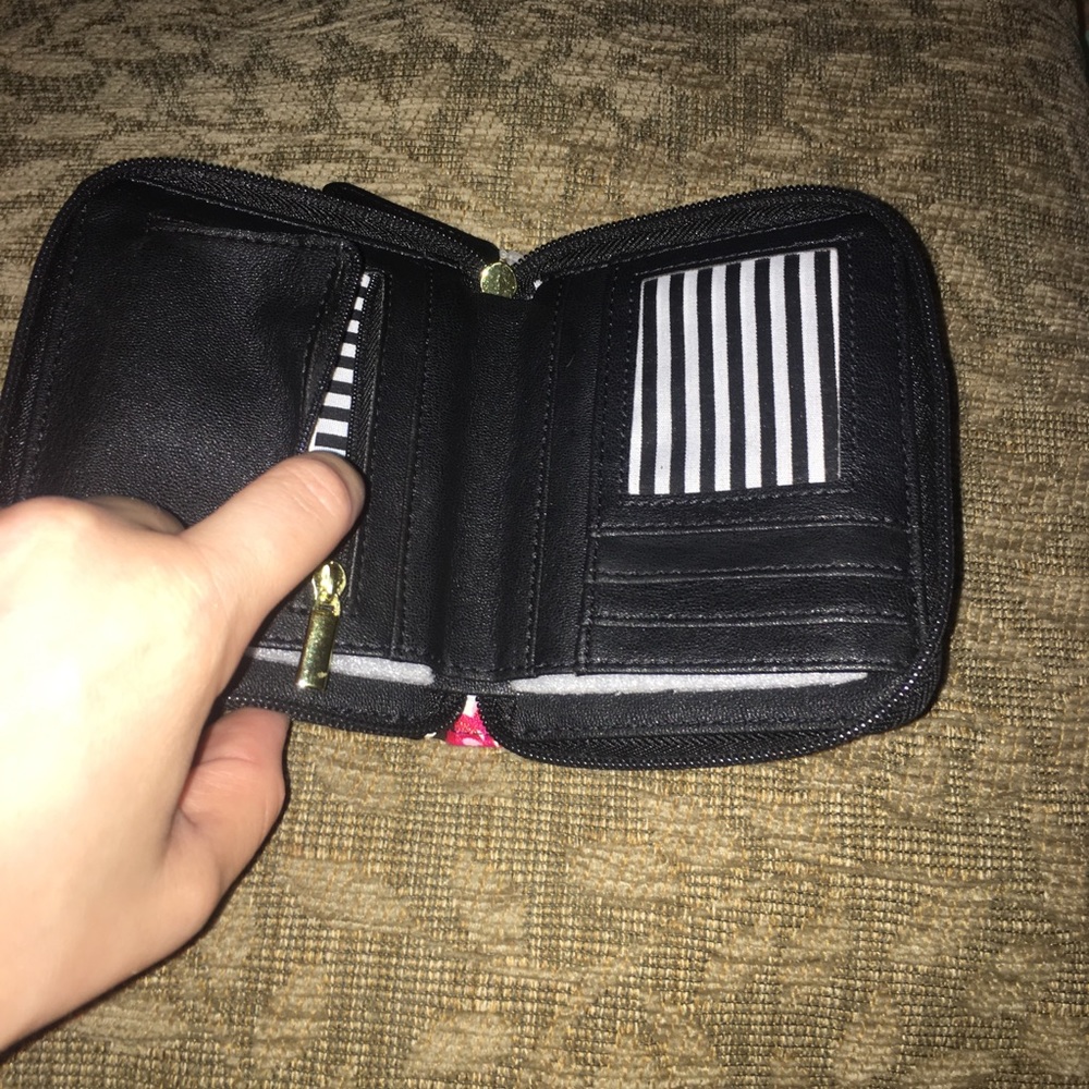 Betsey Johnson wallet - Picture 2 of 6